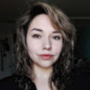 Meet your Posher, Valeria